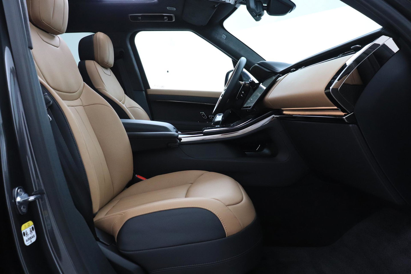 Land Rover Range Rover Sport 3.0 P550e Autobiography PHEV | Caraway | Massage | Meridian Surround | Koelbox | ClearSight | Trekhaak | 23 Inch