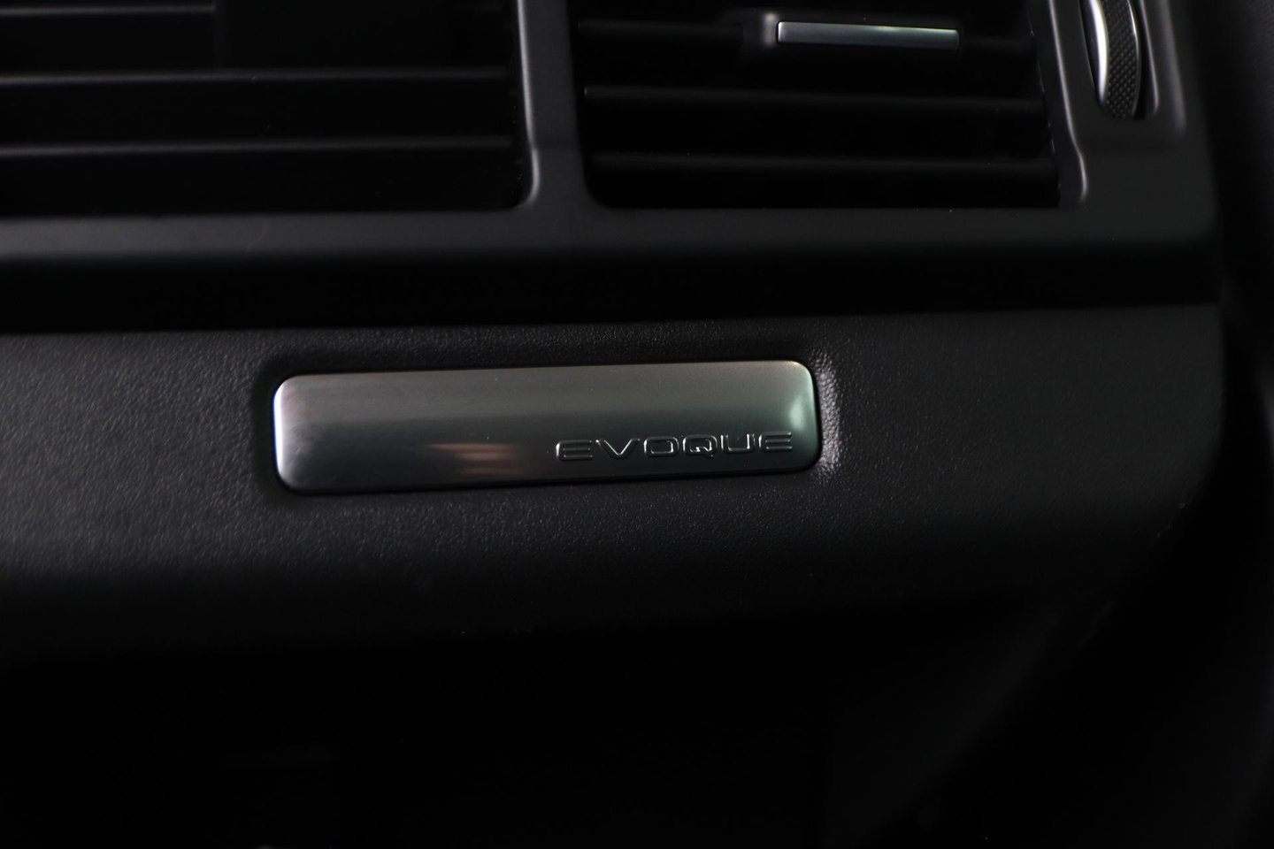 Land Rover Range Rover Evoque P160 S | 20 inch | Trekhaak | 360° Camera | Getint Glas