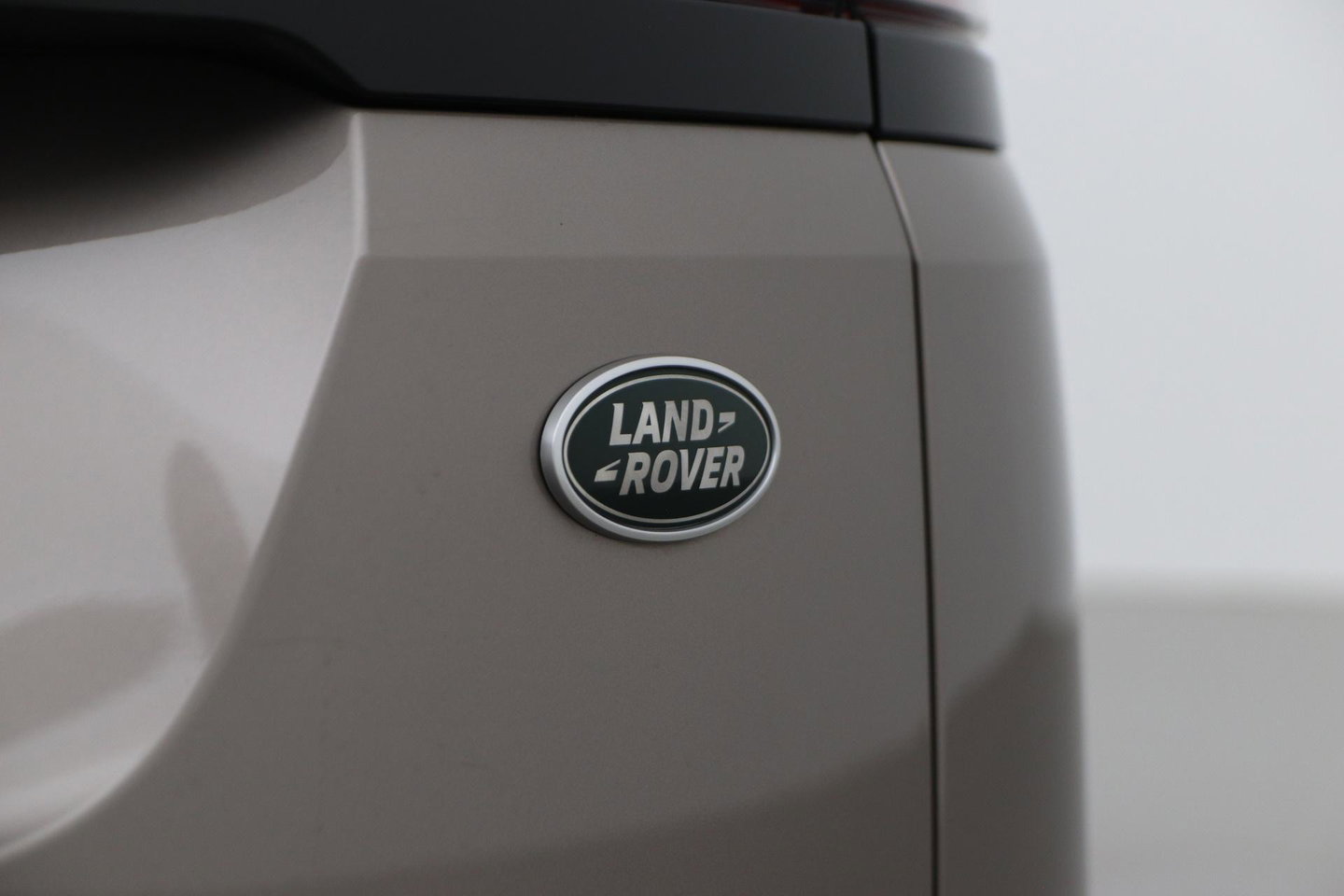Land Rover Range Rover Evoque P160 S | 20 inch | Trekhaak | 360° Camera | Getint Glas