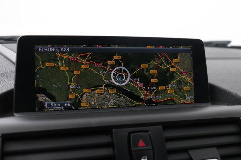 BMW 2 Serie Cabrio M235i xDrive | 327Pk! | M-Sport | harman/kardon | Vol-Leder | Stoelverwarming | Camera | 18 Inch