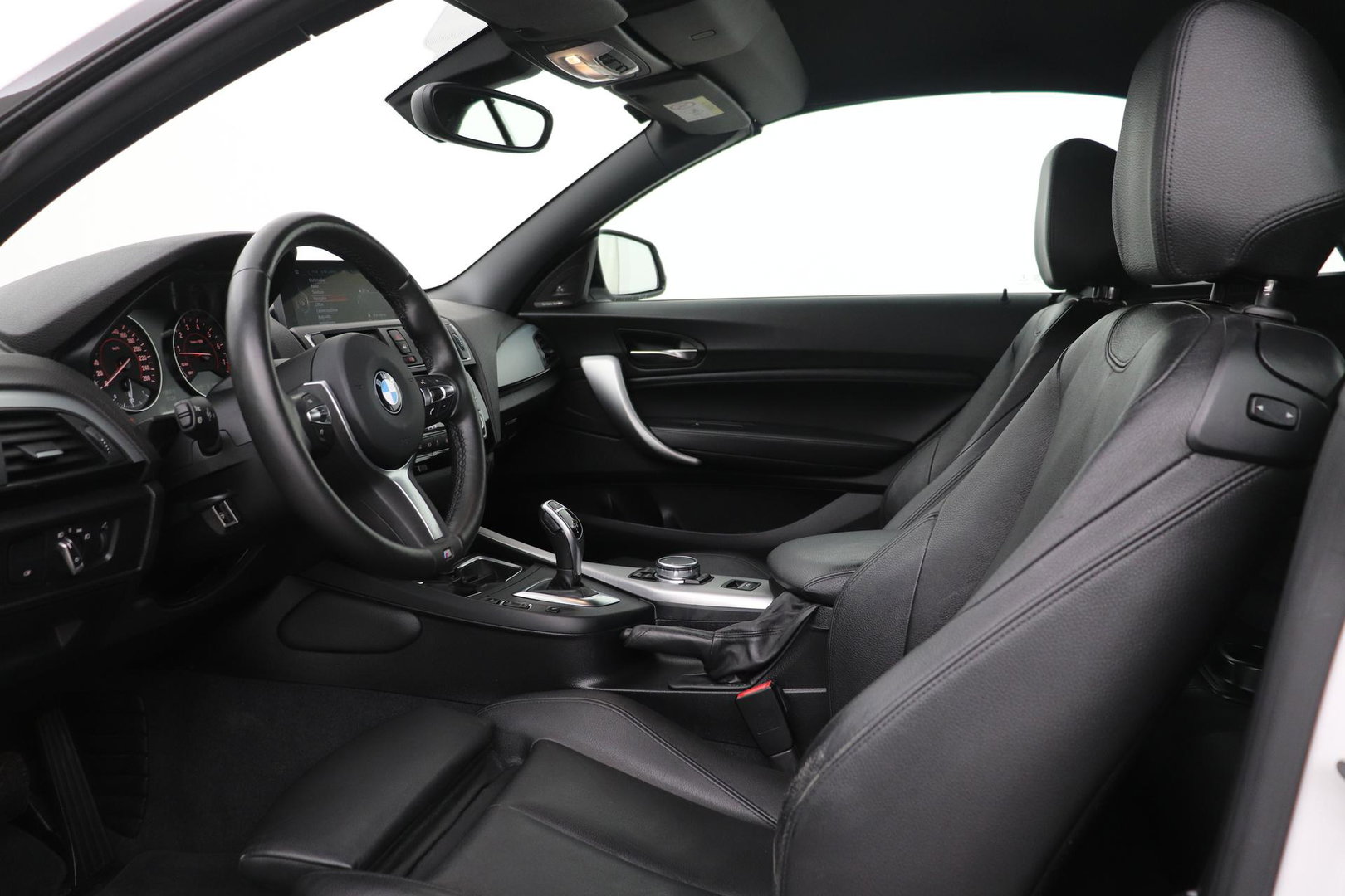 BMW 2 Serie Cabrio M235i xDrive | 327Pk! | M-Sport | harman/kardon | Vol-Leder | Stoelverwarming | Camera | 18 Inch