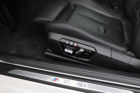 BMW 2 Serie Cabrio M235i xDrive | 327Pk! | M-Sport | harman/kardon | Vol-Leder | Stoelverwarming | Camera | 18 Inch