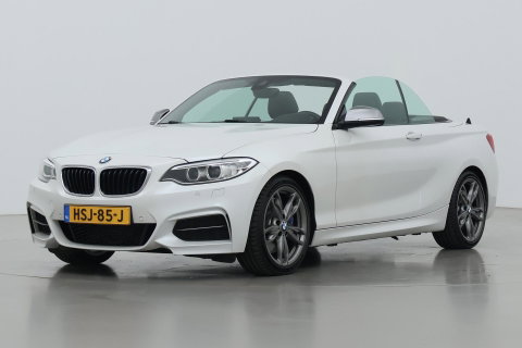 BMW 2 Serie Cabrio M235i xDrive | 327Pk! | M-Sport | harman/kardon | Vol-Leder | Stoelverwarming | Camera | 18 Inch