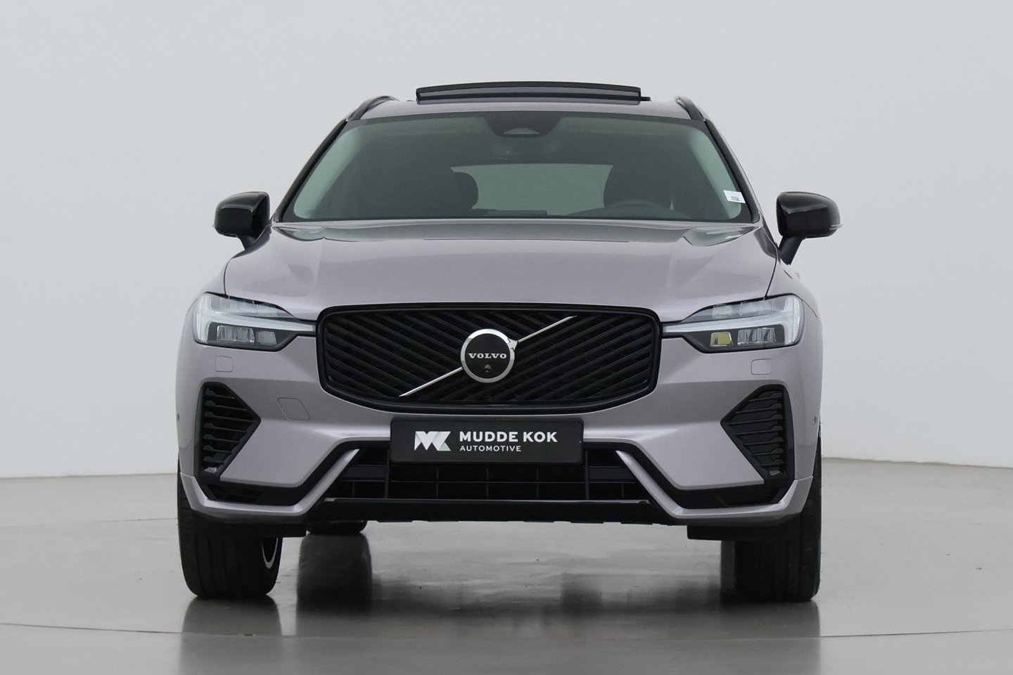 Volvo XC60 T8 Plug-in hybrid Ultra Dark | FACELIFT | Panoramadak | 360° Camera | Harman/Kardon | Head-Up | BLIS | Memory
