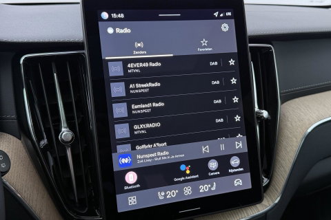 Volvo XC60 T8 Plug-in hybrid Ultra Dark | FACELIFT | Panoramadak | 360° Camera | Harman/Kardon | Head-Up | BLIS | Memory