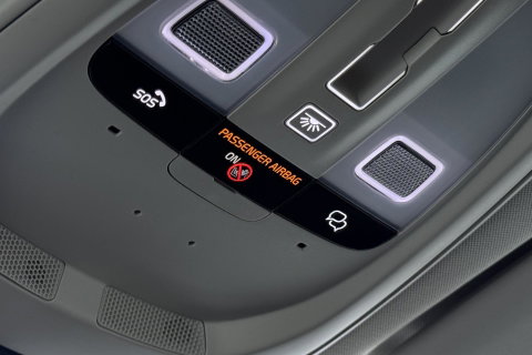 Volvo XC60 T8 Plug-in hybrid Ultra Dark | FACELIFT | Panoramadak | 360° Camera | Harman/Kardon | Head-Up | BLIS | Memory