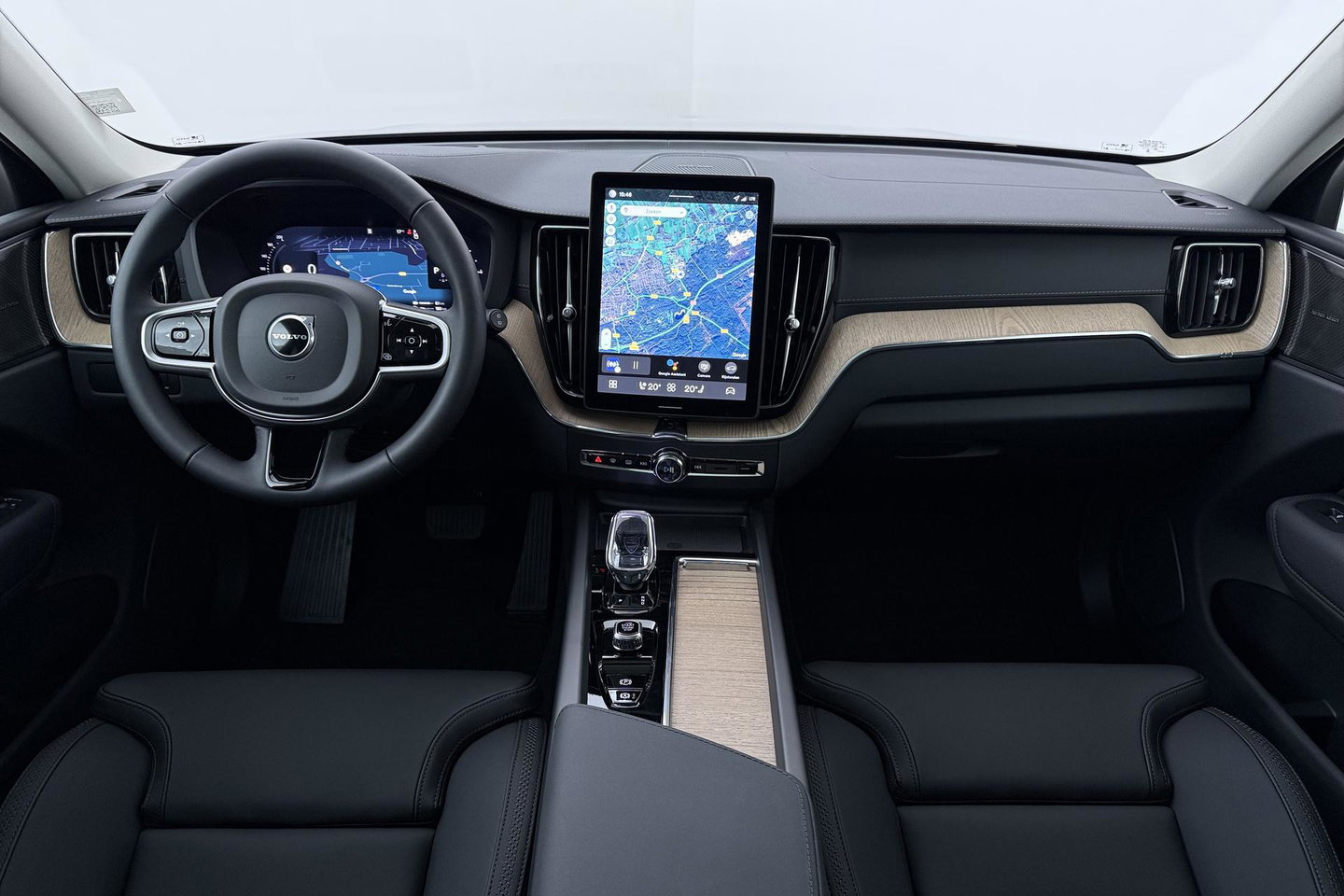 Volvo XC60 T8 Plug-in hybrid Ultra Dark | FACELIFT | Panoramadak | 360° Camera | Harman/Kardon | Head-Up | BLIS | Memory