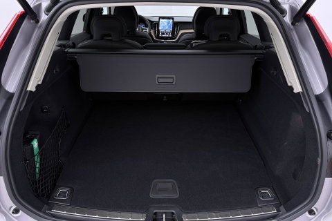 Volvo XC60 T8 Plug-in hybrid Ultra Dark | FACELIFT | Panoramadak | 360° Camera | Harman/Kardon | Head-Up | BLIS | Memory