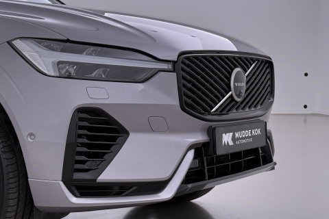 Volvo XC60 T8 Plug-in hybrid Ultra Dark | FACELIFT | Panoramadak | 360° Camera | Harman/Kardon | Head-Up | BLIS | Memory