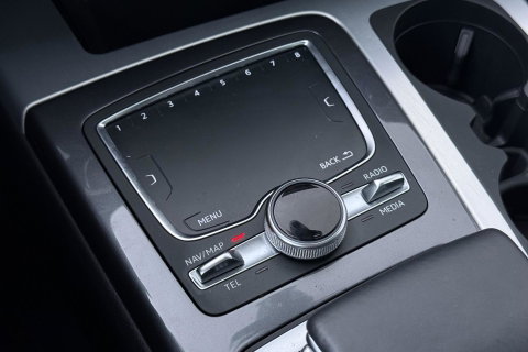 Audi Q7 4.0 TDI SQ7 quattro Pro Line + 7p | ACC | Luchtvering | Keramische Remmen | Panoramadak | Trekhaak | 360° Camera | Head-Up | 22 Inch