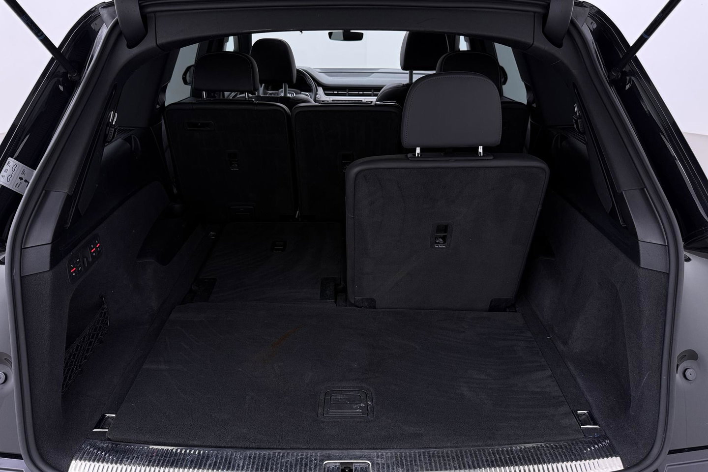 Audi Q7 4.0 TDI SQ7 quattro Pro Line + 7p | ACC | Luchtvering | Keramische Remmen | Panoramadak | Trekhaak | 360° Camera | Head-Up | 22 Inch