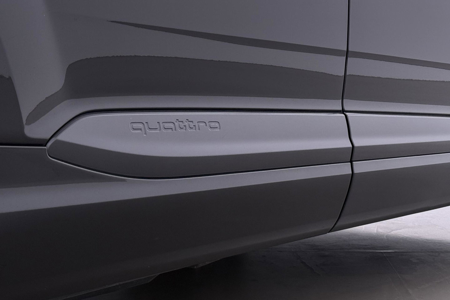 Audi Q7 4.0 TDI SQ7 quattro Pro Line + 7p | ACC | Luchtvering | Keramische Remmen | Panoramadak | Trekhaak | 360° Camera | Head-Up | 22 Inch