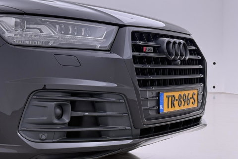 Audi Q7 4.0 TDI SQ7 quattro Pro Line + 7p | ACC | Luchtvering | Keramische Remmen | Panoramadak | Trekhaak | 360° Camera | Head-Up | 22 Inch