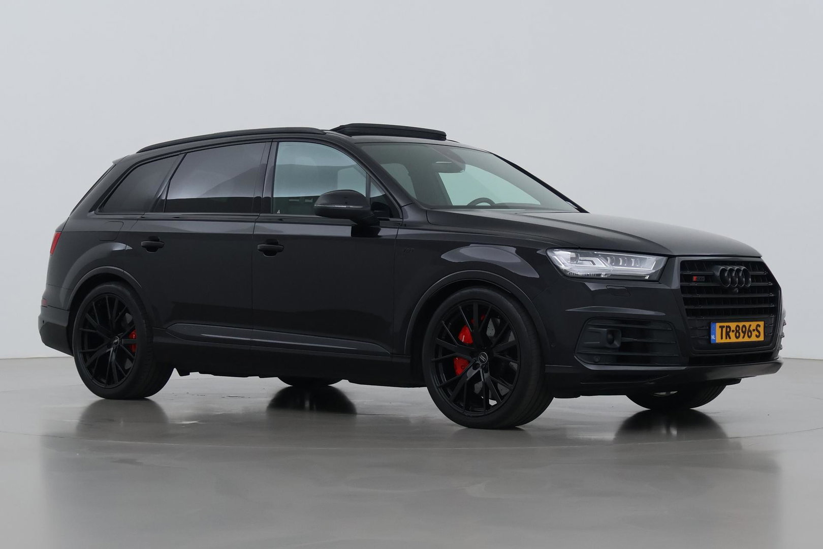 Audi Q7 4.0 TDI SQ7 quattro Pro Line + 7p | ACC | Luchtvering | Keramische Remmen | Panoramadak | Trekhaak | 360° Camera | Head-Up | 22 Inch
