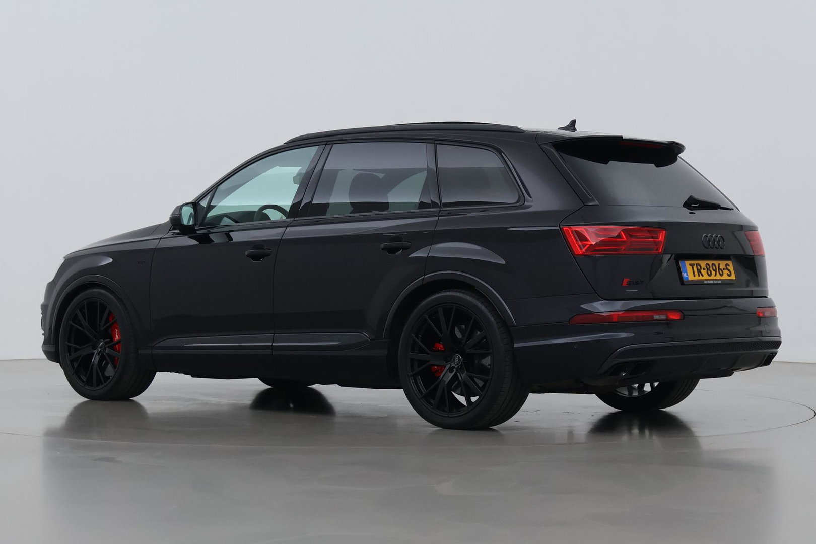 Audi Q7 4.0 TDI SQ7 quattro Pro Line + 7p | ACC | Luchtvering | Keramische Remmen | Panoramadak | Trekhaak | 360° Camera | Head-Up | 22 Inch