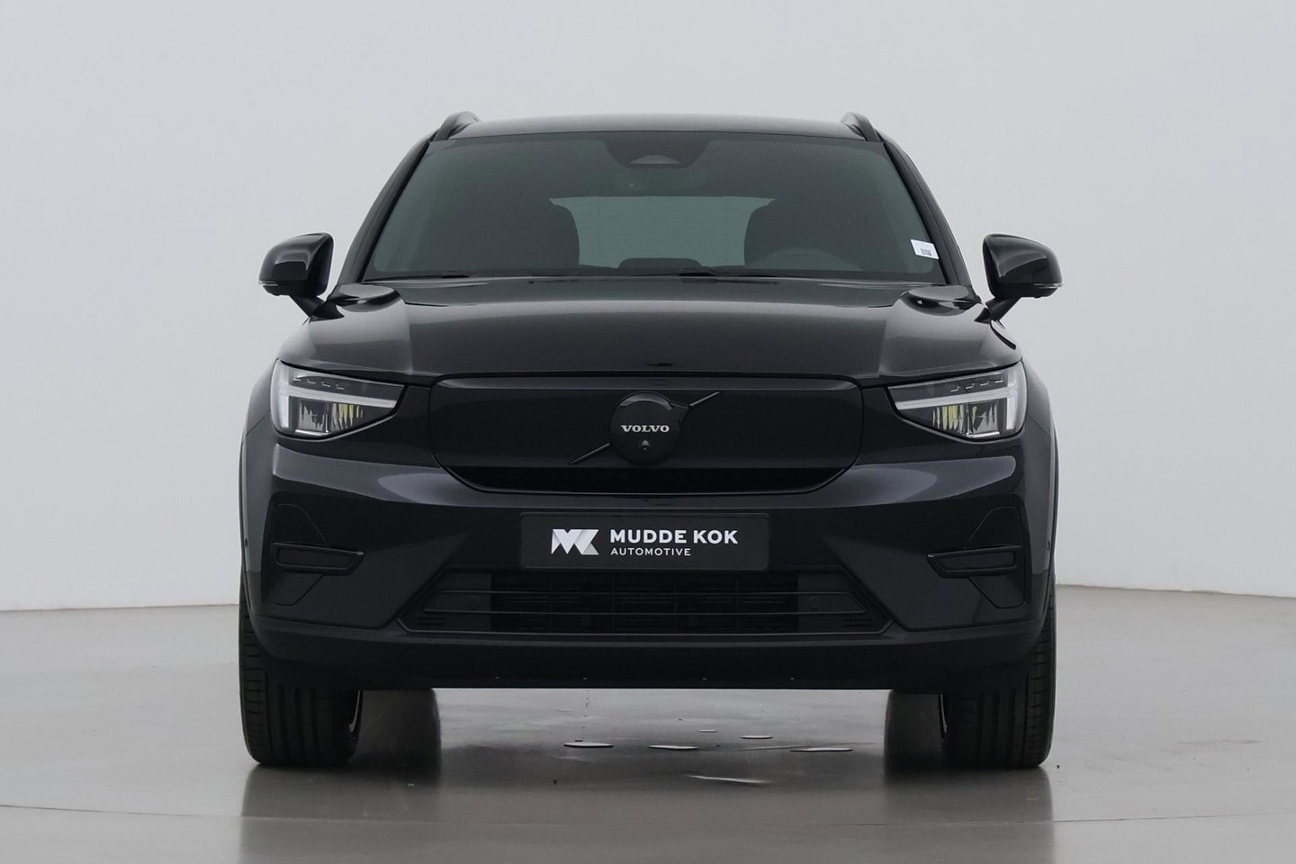 Volvo EX40 Single Motor Extended Range Plus Black Ed. 82 kWh | 360° Camera | ACC | 20 Inch | Stoel+Stuurverwarming | Harman/Kardon