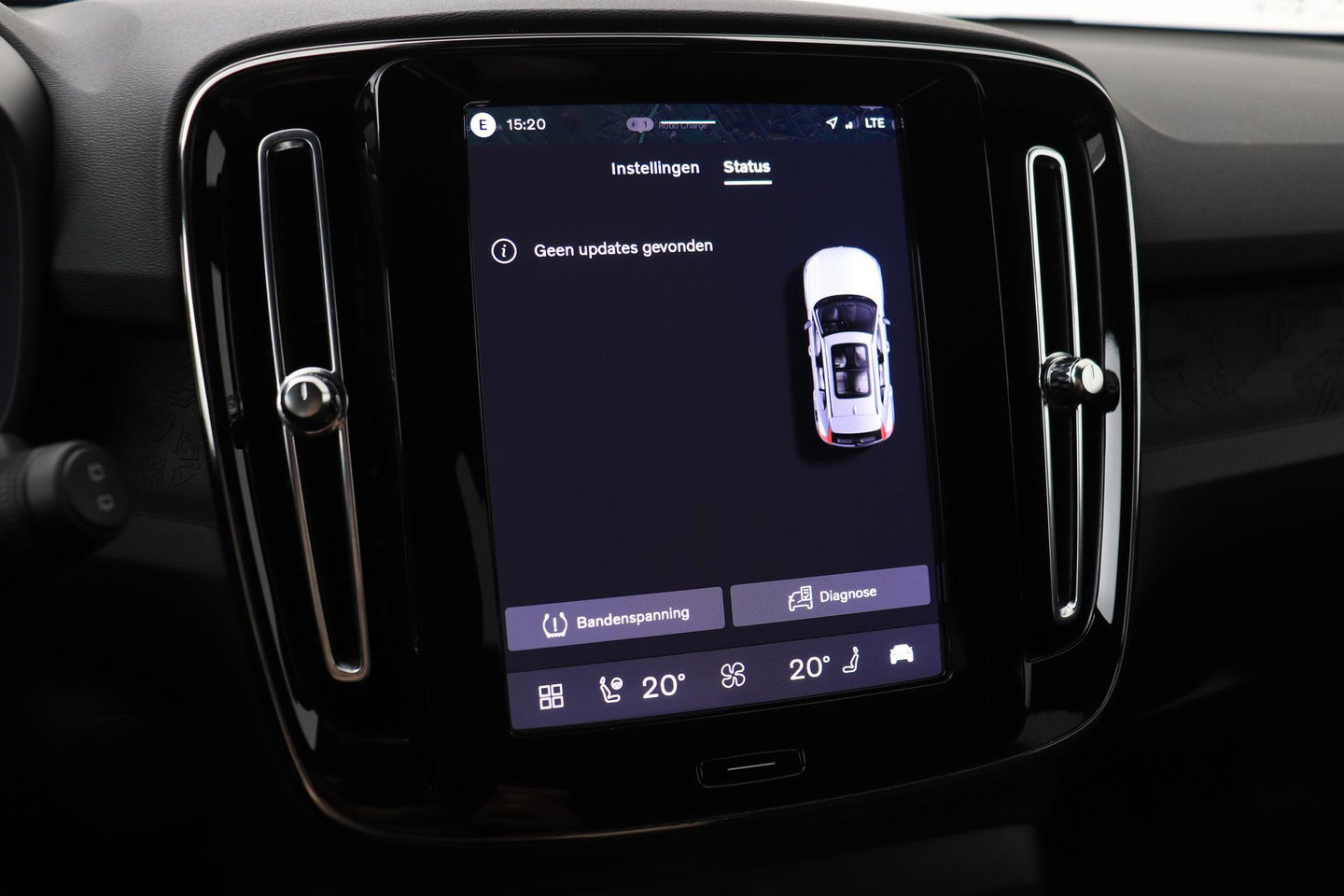 Volvo EX40 Single Motor Extended Range Plus Black Ed. 82 kWh | 360° Camera | ACC | 20 Inch | Stoel+Stuurverwarming | Harman/Kardon