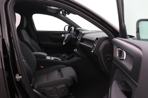 Volvo EX40 Single Motor Extended Range Plus Black Ed. 82 kWh | 360° Camera | ACC | 20 Inch | Stoel+Stuurverwarming | Harman/Kardon