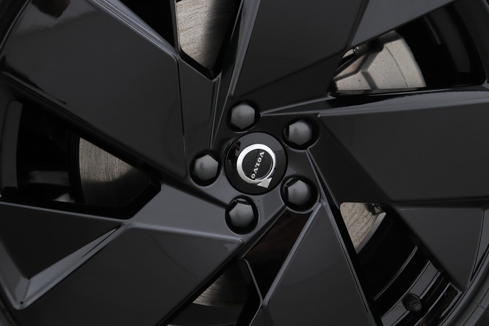 Volvo EX40 Single Motor Extended Range Plus Black Ed. 82 kWh | 360° Camera | ACC | 20 Inch | Stoel+Stuurverwarming | Harman/Kardon