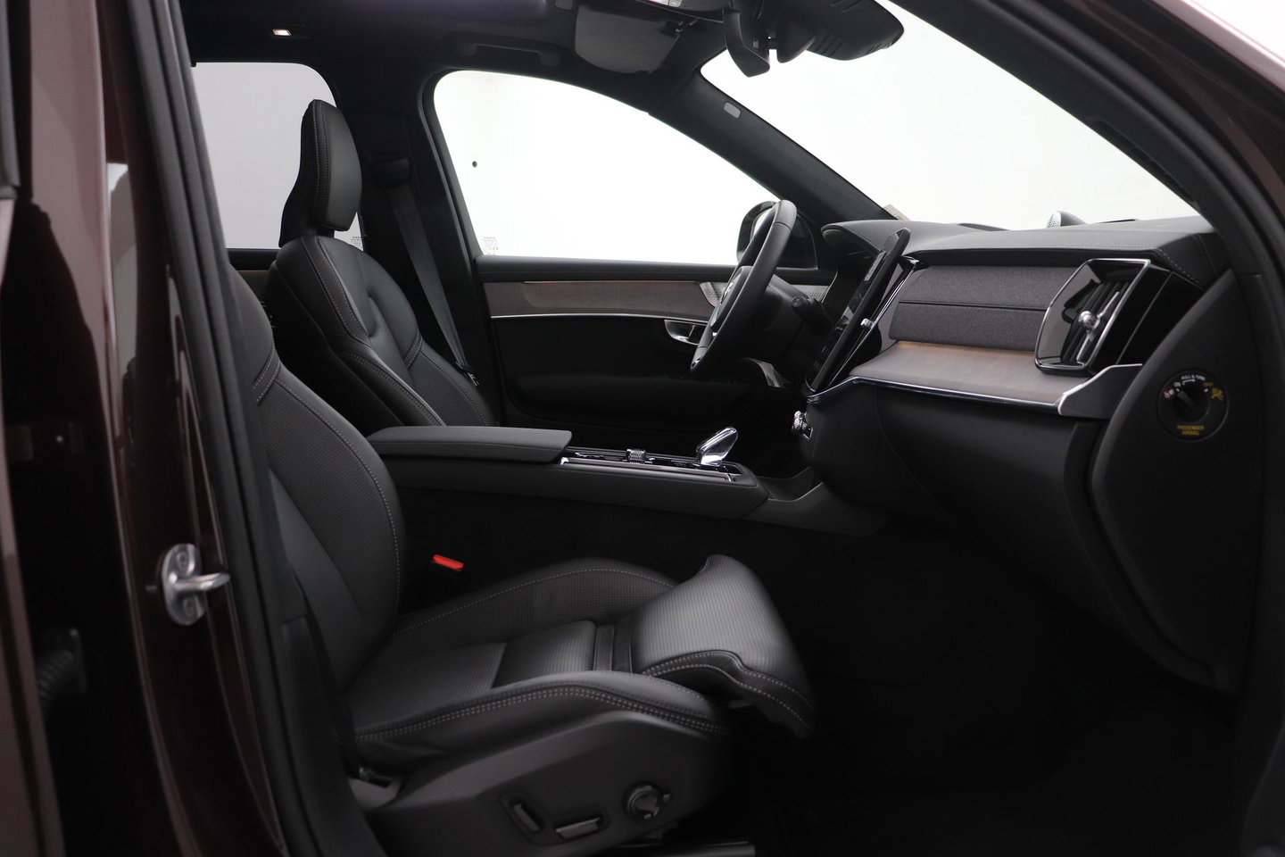 Volvo XC90 T8 Plug-in hybrid Ultra Dark | Luchtvering | Bowers&Wilkins | Trekhaak | Massage+Ventilatie | Head-Up