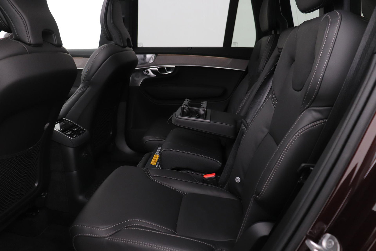 Volvo XC90 T8 Plug-in hybrid Ultra Dark | Luchtvering | Bowers&Wilkins | Trekhaak | Massage+Ventilatie | Head-Up