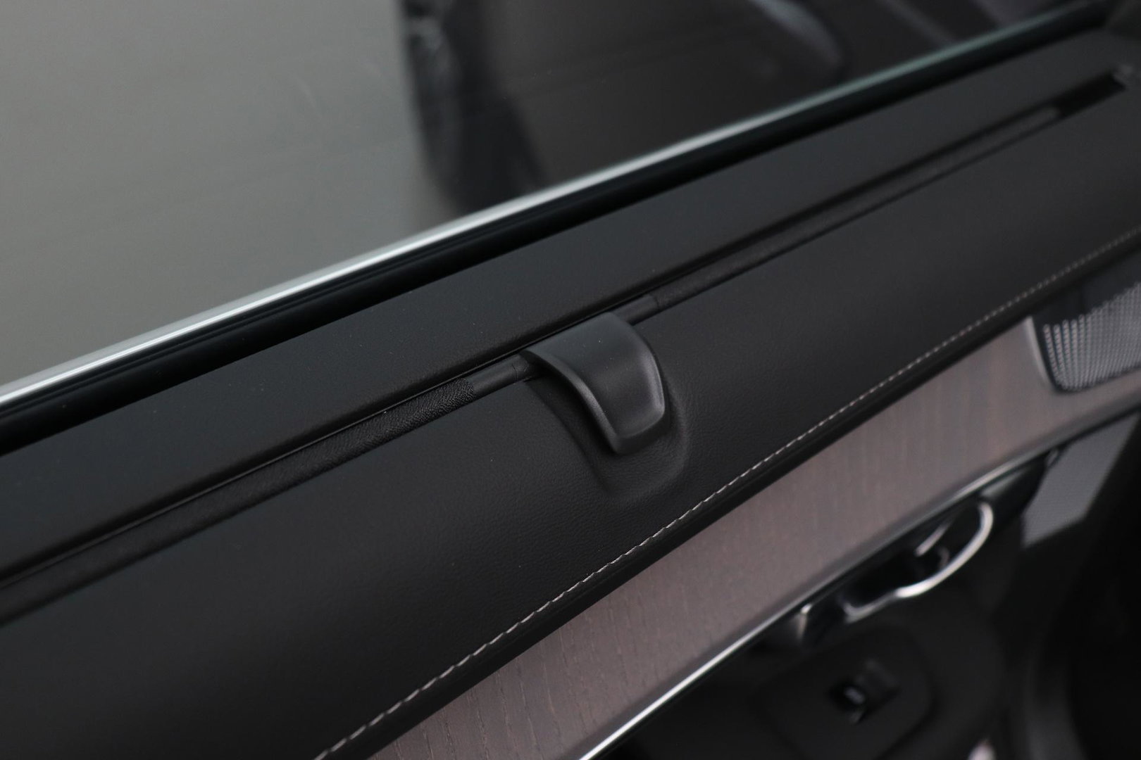 Volvo XC90 T8 Plug-in hybrid Ultra Dark | Luchtvering | Bowers&Wilkins | Trekhaak | Massage+Ventilatie | Head-Up