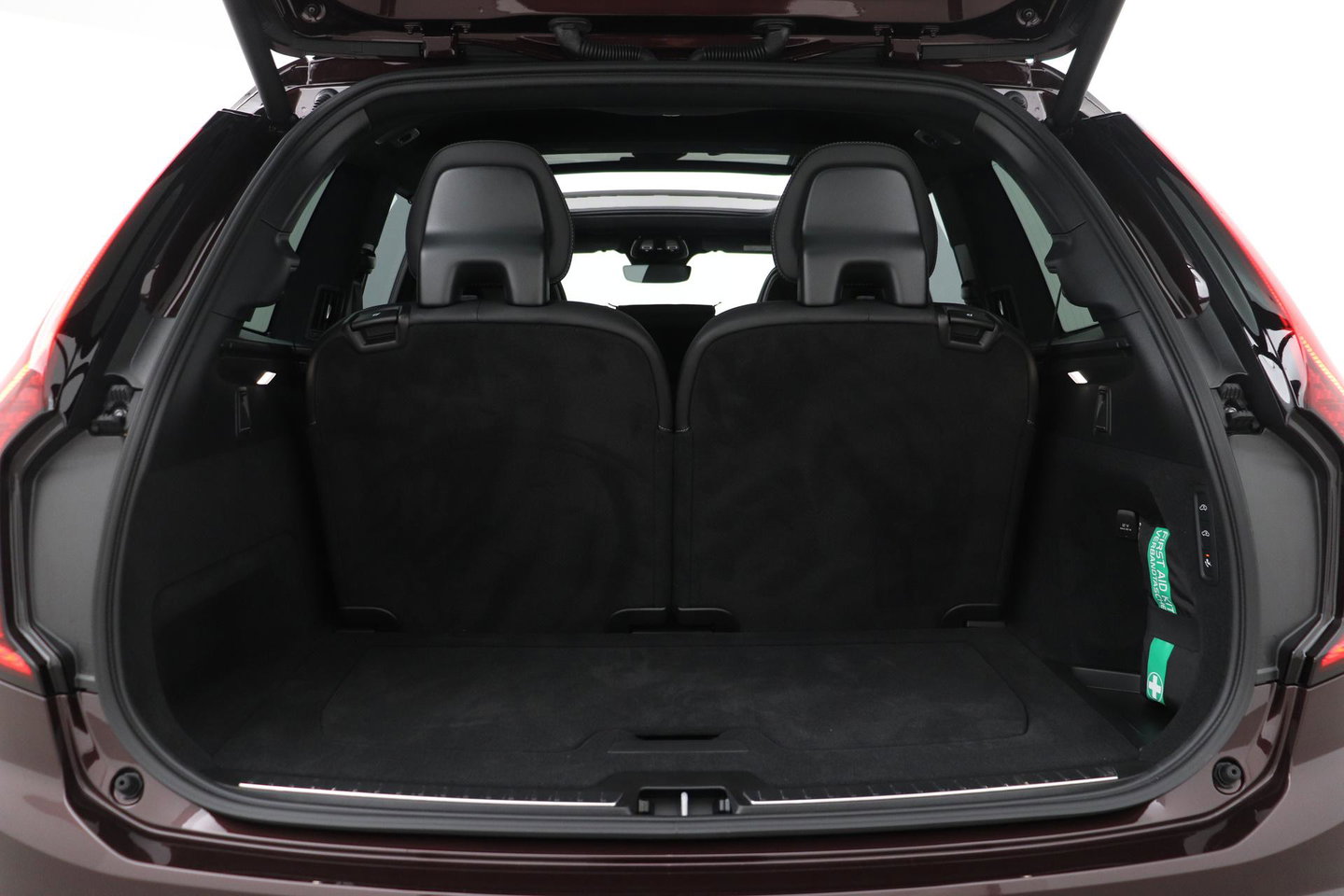 Volvo XC90 T8 Plug-in hybrid Ultra Dark | Luchtvering | Bowers&Wilkins | Trekhaak | Massage+Ventilatie | Head-Up