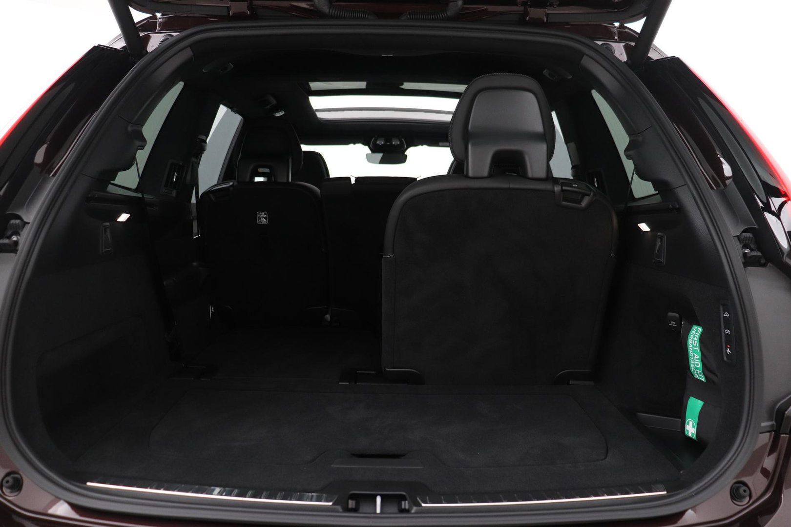 Volvo XC90 T8 Plug-in hybrid Ultra Dark | Luchtvering | Bowers&Wilkins | Trekhaak | Massage+Ventilatie | Head-Up