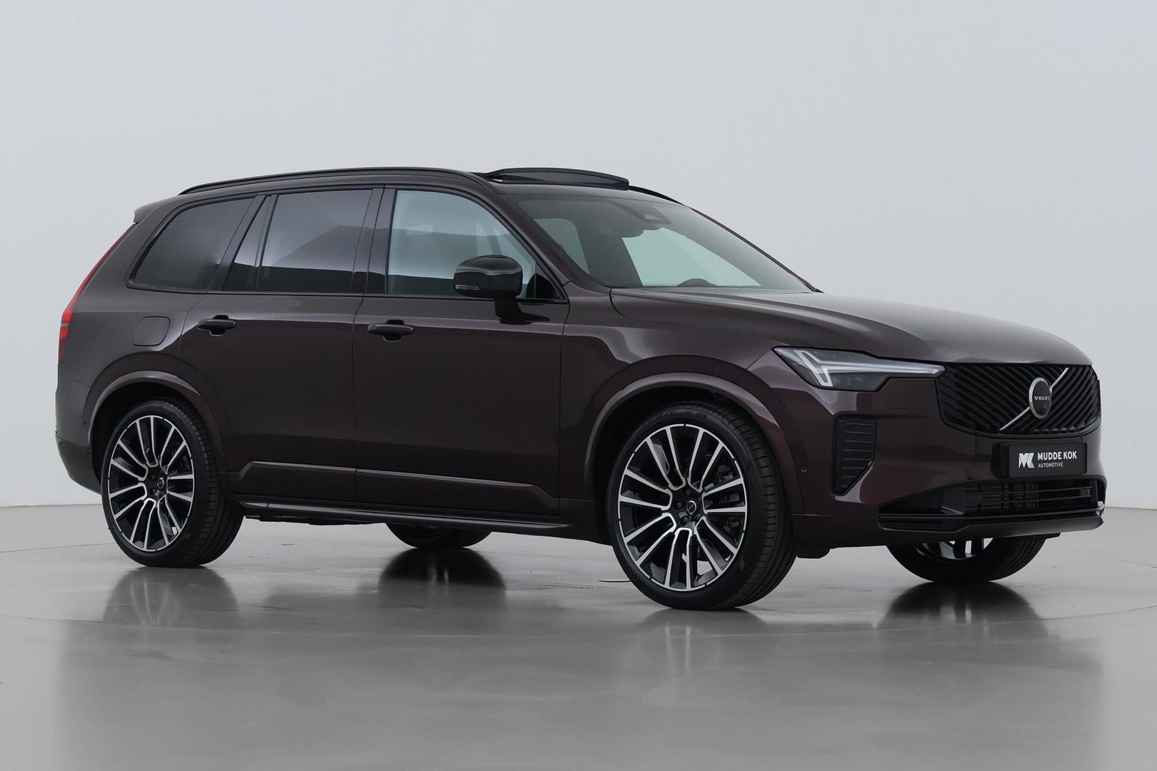 Volvo XC90 T8 Plug-in hybrid Ultra Dark | Luchtvering | Bowers&Wilkins | Trekhaak | Massage+Ventilatie | Head-Up