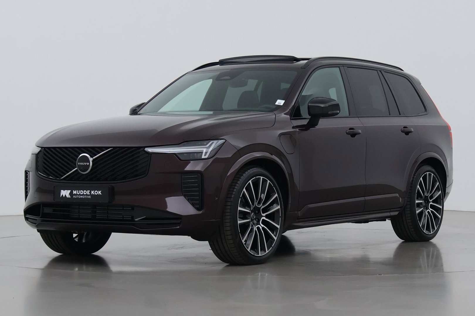 Volvo XC90 T8 Plug-in hybrid Ultra Dark | Luchtvering | Bowers&Wilkins | Trekhaak | Massage+Ventilatie | Head-Up