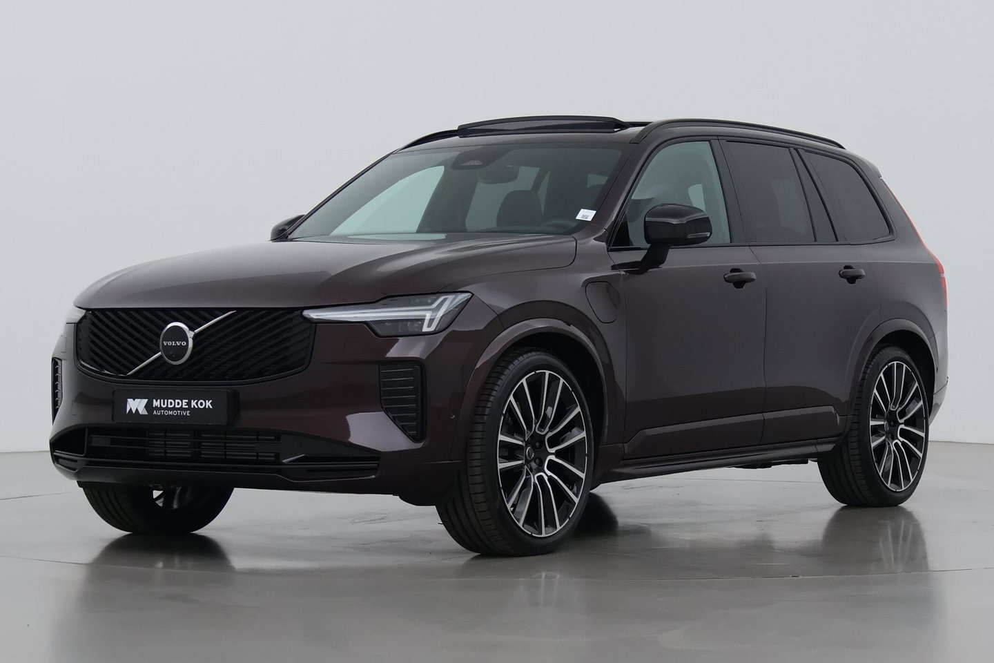 Volvo XC90 T8 Plug-in hybrid Ultra Dark | Luchtvering | Bowers&Wilkins | Trekhaak | Massage+Ventilatie | Head-Up