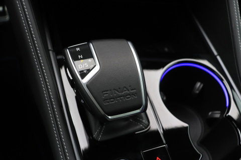 Volkswagen Touareg 3.0 TSi eHybrid 4MOTION R | FINAL EDITION | Luchtvering | Trekhaak | Panoramdak | Dynaudio | 360° Camera