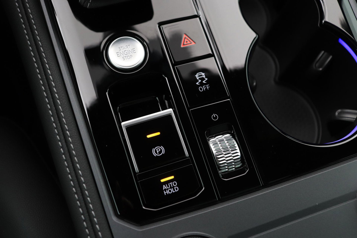 Volkswagen Touareg 3.0 TSi eHybrid 4MOTION R | FINAL EDITION | Luchtvering | Trekhaak | Panoramdak | Dynaudio | 360° Camera