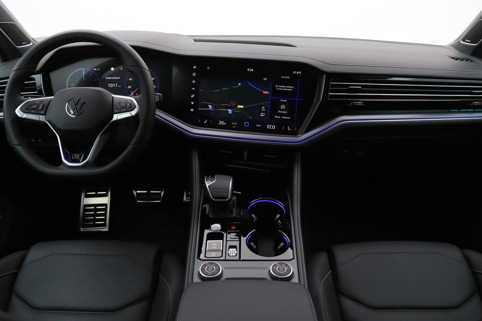Volkswagen Touareg 3.0 TSi eHybrid 4MOTION R | FINAL EDITION | Luchtvering | Trekhaak | Panoramdak | Dynaudio | 360° Camera