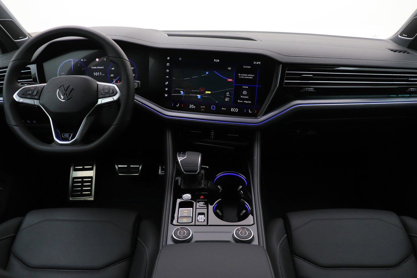 Volkswagen Touareg 3.0 TSi eHybrid 4MOTION R | FINAL EDITION | Luchtvering | Trekhaak | Panoramdak | Dynaudio | 360° Camera