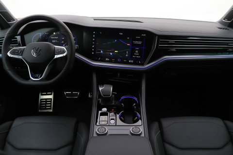 Volkswagen Touareg 3.0 TSi eHybrid 4MOTION R | FINAL EDITION | Luchtvering | Trekhaak | Panoramdak | Dynaudio | 360° Camera