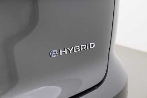 Volkswagen Touareg 3.0 TSi eHybrid 4MOTION R | FINAL EDITION | Luchtvering | Trekhaak | Panoramdak | Dynaudio | 360° Camera