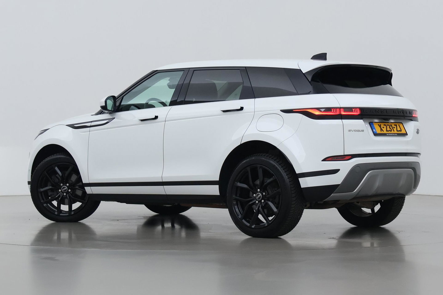 Land Rover Range Rover Evoque 1.5 P300e AWD SE | Camera | Lane Assist | Memory | Apple Carplay | 20 Inch