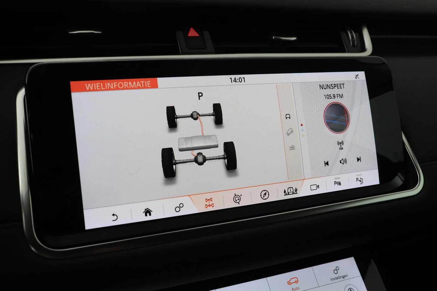 Land Rover Range Rover Evoque 1.5 P300e AWD SE | Camera | Lane Assist | Memory | Apple Carplay | 20 Inch