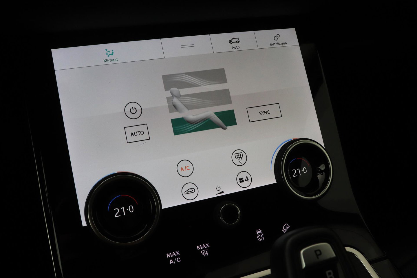 Land Rover Range Rover Evoque 1.5 P300e AWD SE | Camera | Lane Assist | Memory | Apple Carplay | 20 Inch