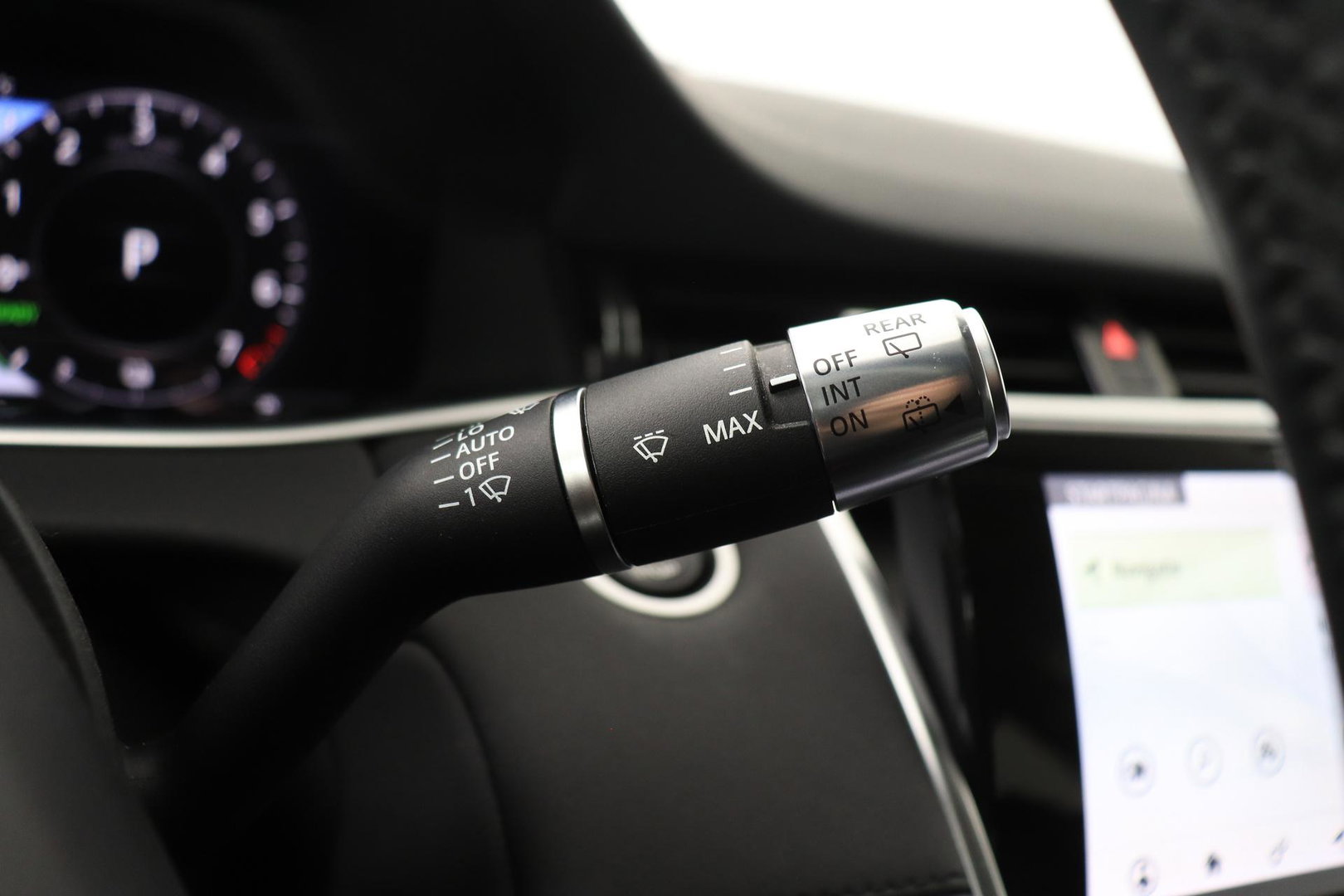 Land Rover Range Rover Evoque 1.5 P300e AWD SE | Camera | Lane Assist | Memory | Apple Carplay | 20 Inch