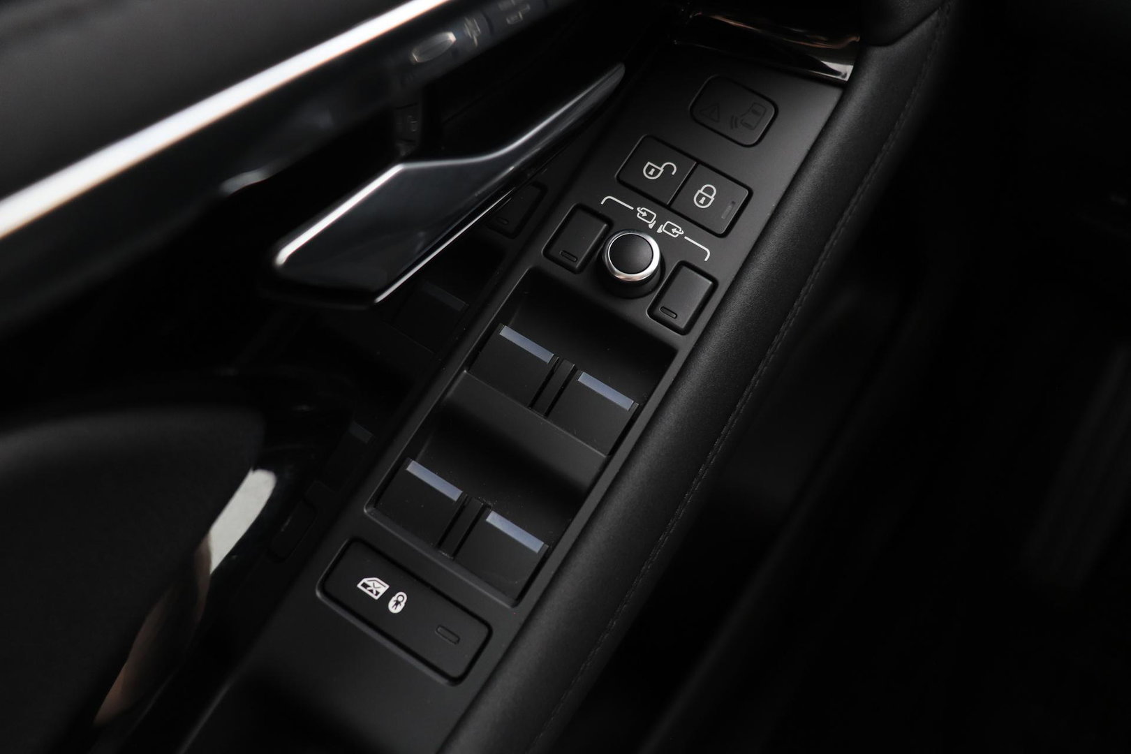 Land Rover Range Rover Evoque 1.5 P300e AWD SE | Camera | Lane Assist | Memory | Apple Carplay | 20 Inch