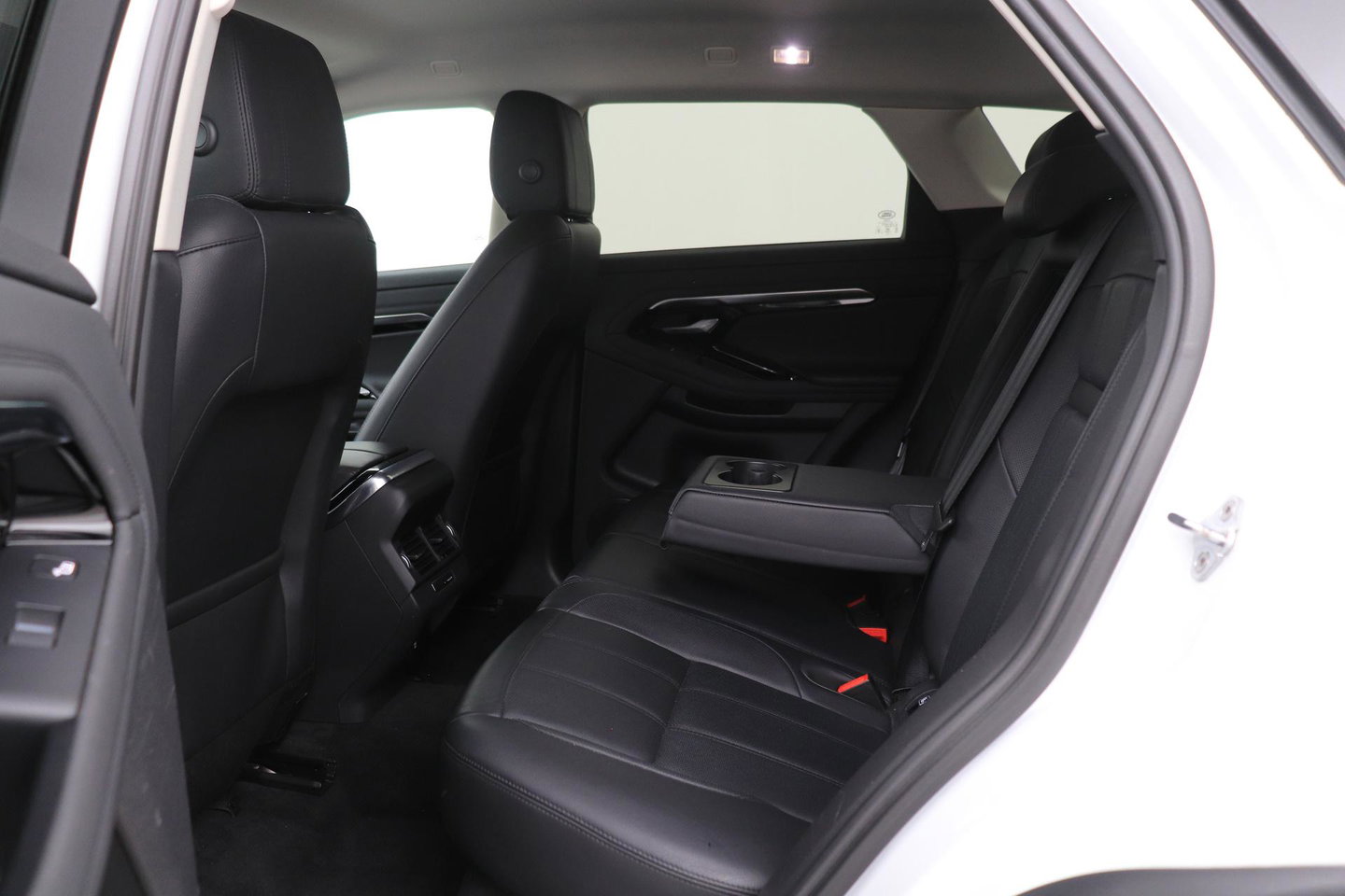 Land Rover Range Rover Evoque 1.5 P300e AWD SE | Camera | Lane Assist | Memory | Apple Carplay | 20 Inch