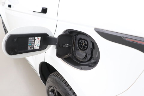 Land Rover Range Rover Evoque 1.5 P300e AWD SE | Camera | Lane Assist | Memory | Apple Carplay | 20 Inch