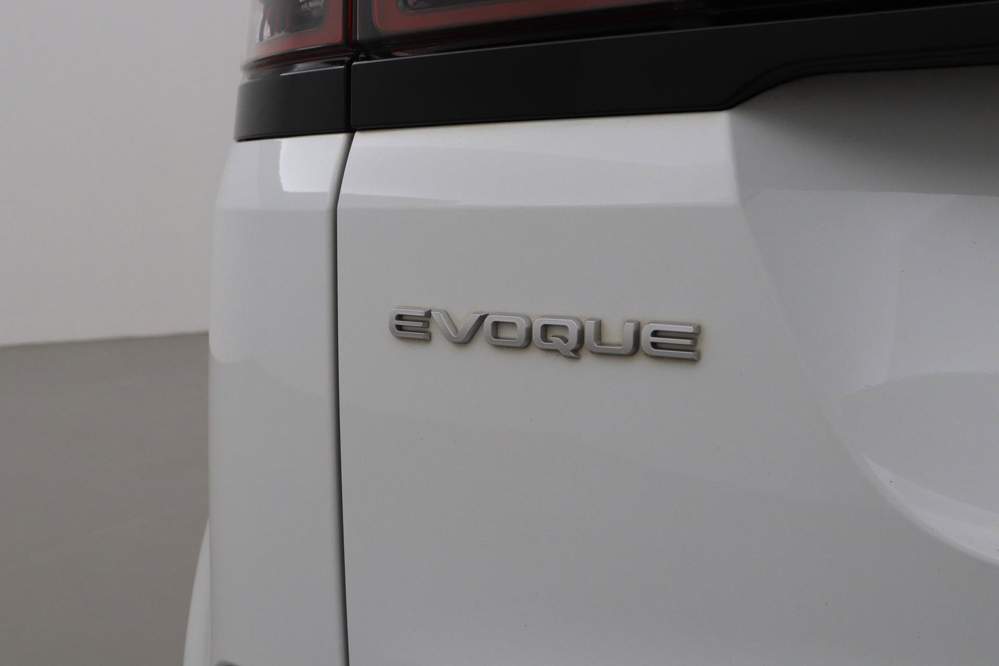 Land Rover Range Rover Evoque 1.5 P300e AWD SE | Camera | Lane Assist | Memory | Apple Carplay | 20 Inch