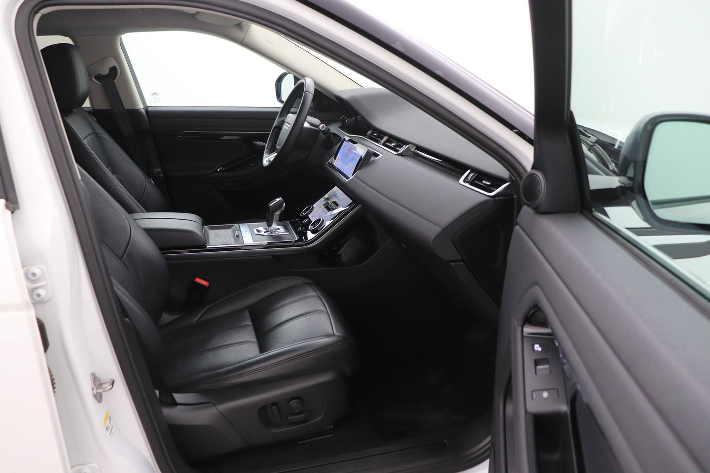 Land Rover Range Rover Evoque 1.5 P300e AWD SE | Camera | Lane Assist | Memory | Apple Carplay | 20 Inch