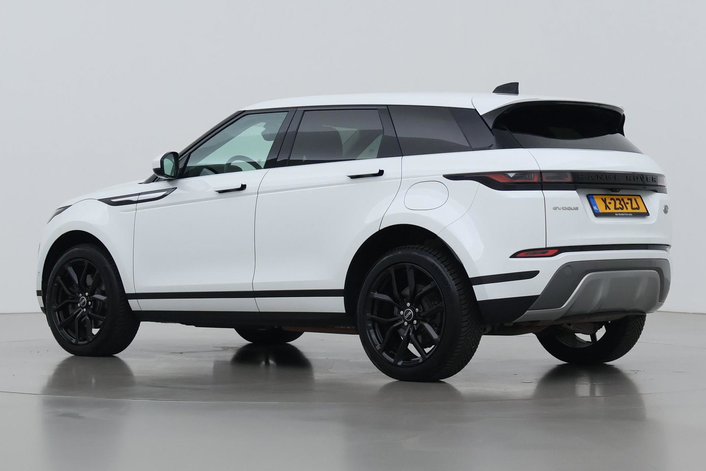 Land Rover Range Rover Evoque 1.5 P300e AWD SE | Camera | Lane Assist | Memory | Apple Carplay | 20 Inch