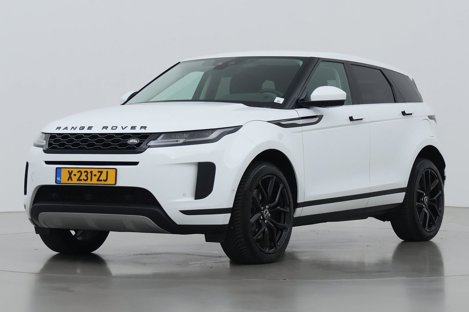 Land Rover Range Rover Evoque 1.5 P300e AWD SE | Camera | Lane Assist | Memory | Apple Carplay | 20 Inch