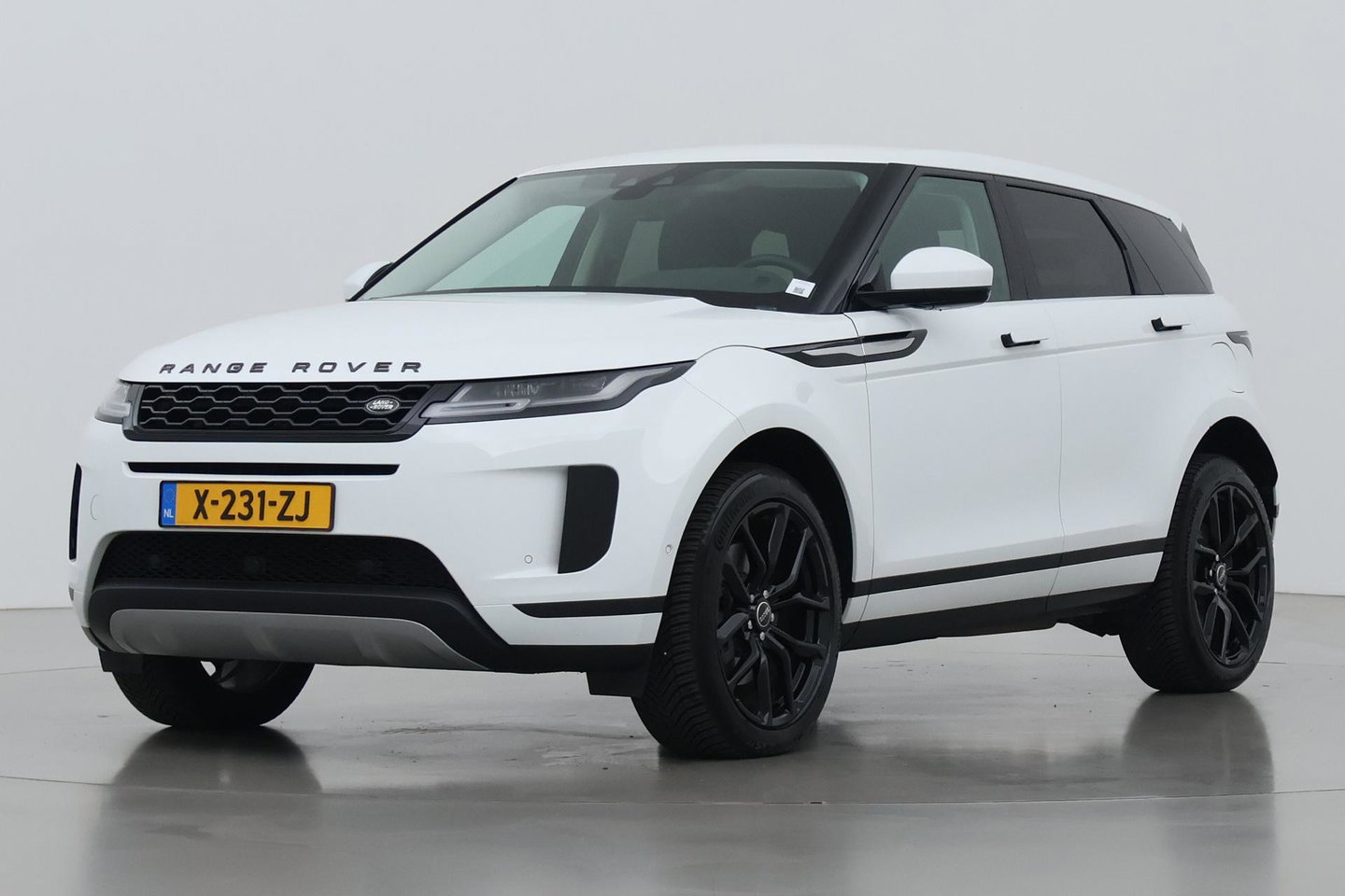 Land Rover Range Rover Evoque 1.5 P300e AWD SE | Camera | Lane Assist | Memory | Apple Carplay | 20 Inch