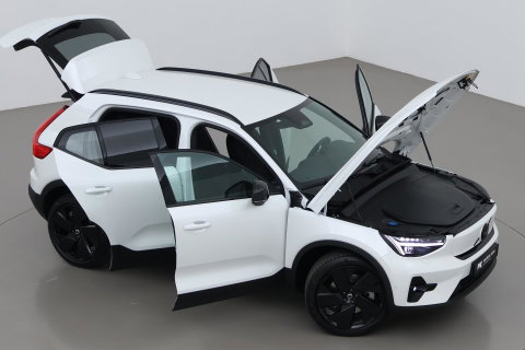 Volvo EX40 Extended Range Plus Black Edition 82 kWh | ACC | Harman/Kardon | 360° Camera | Stoel+Stuurverwarming | BLIS | 20 Inch